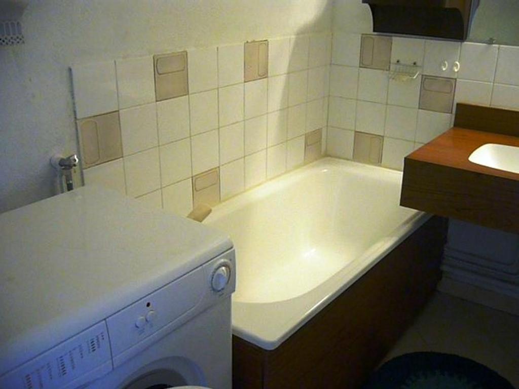 Kúpeľňa v ubytovaní 3 pièces 64m² au pied des pistes - 6 à 8 pers. - Balcon - Parking - FR-1-689-27