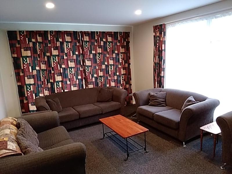 Accommodation Fiordland -The Three Bedroom House at 226A Milford Road - Resim 14