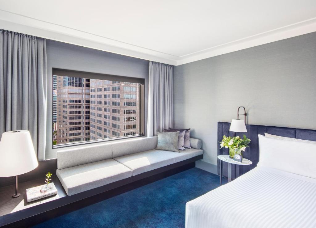 Postel nebo postele na pokoji v ubytování InterContinental Sydney by IHG