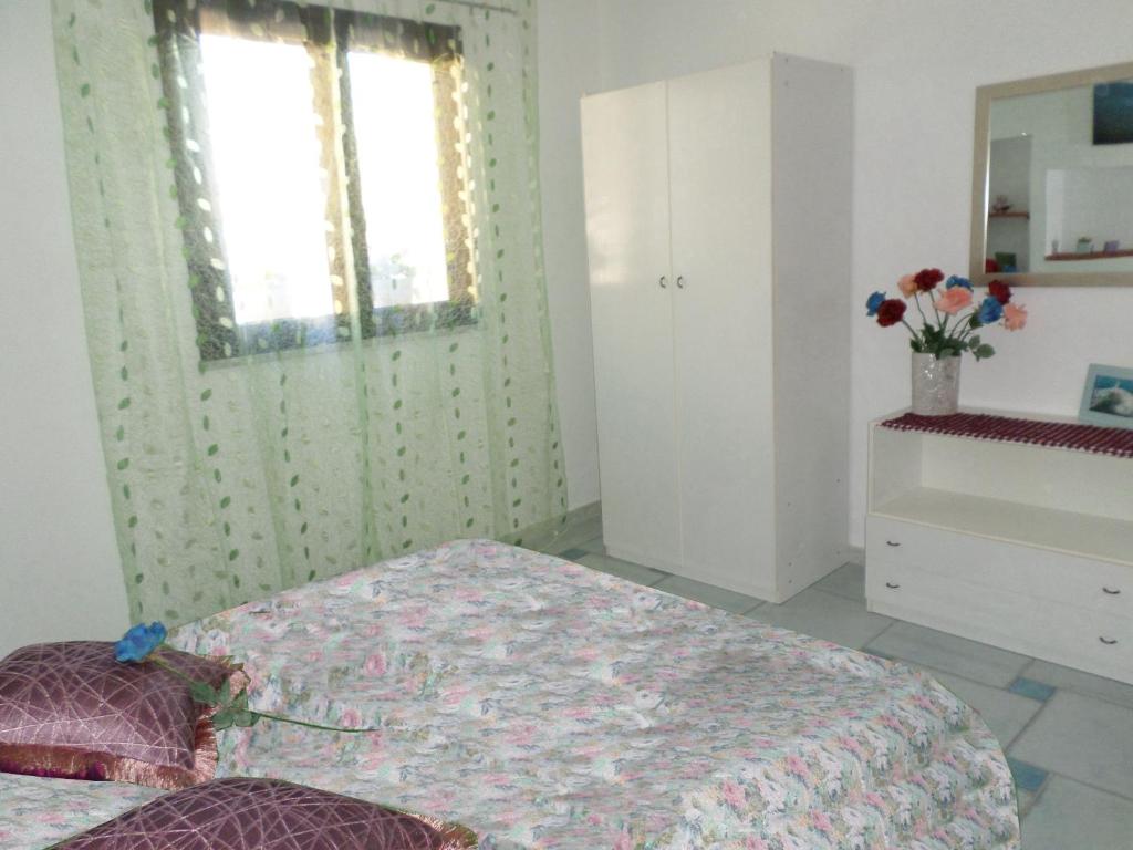 The Blue Lighthouse - One-Bedroom Apartment