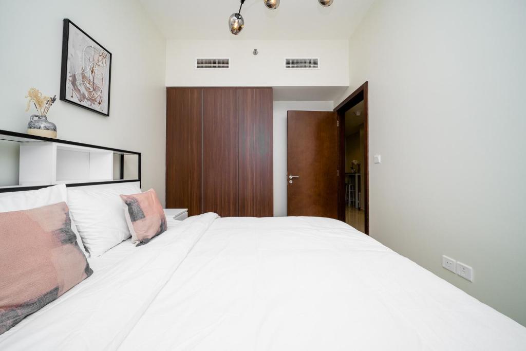 Fotografie z fotogalerie ubytování ALH Vacay - Amazing 1 Bedroom in Vera Residence v Dubaji