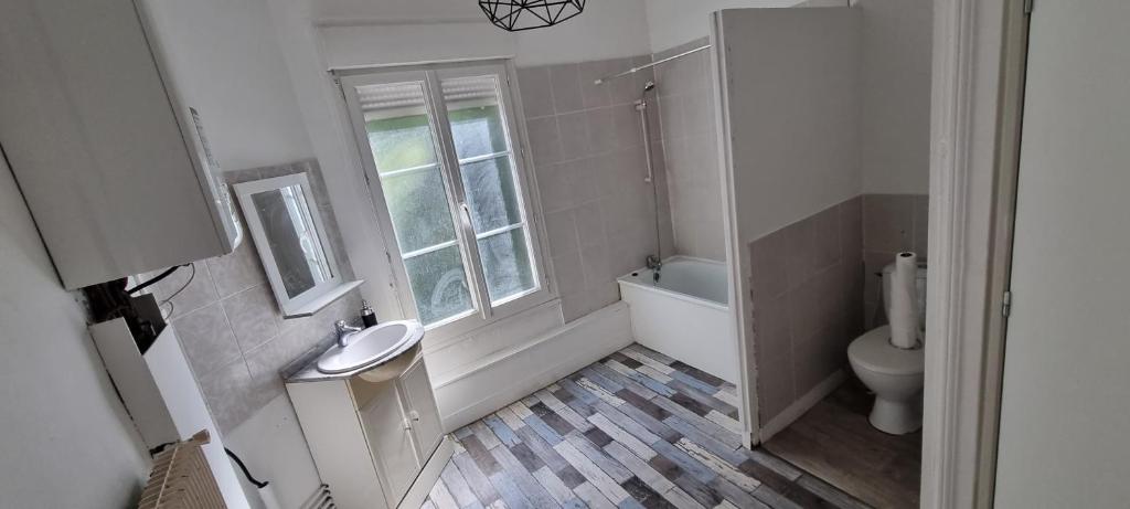 Guibert 19 F2 bis 2 chbres 6 personnes max wifi sweet home - Housity