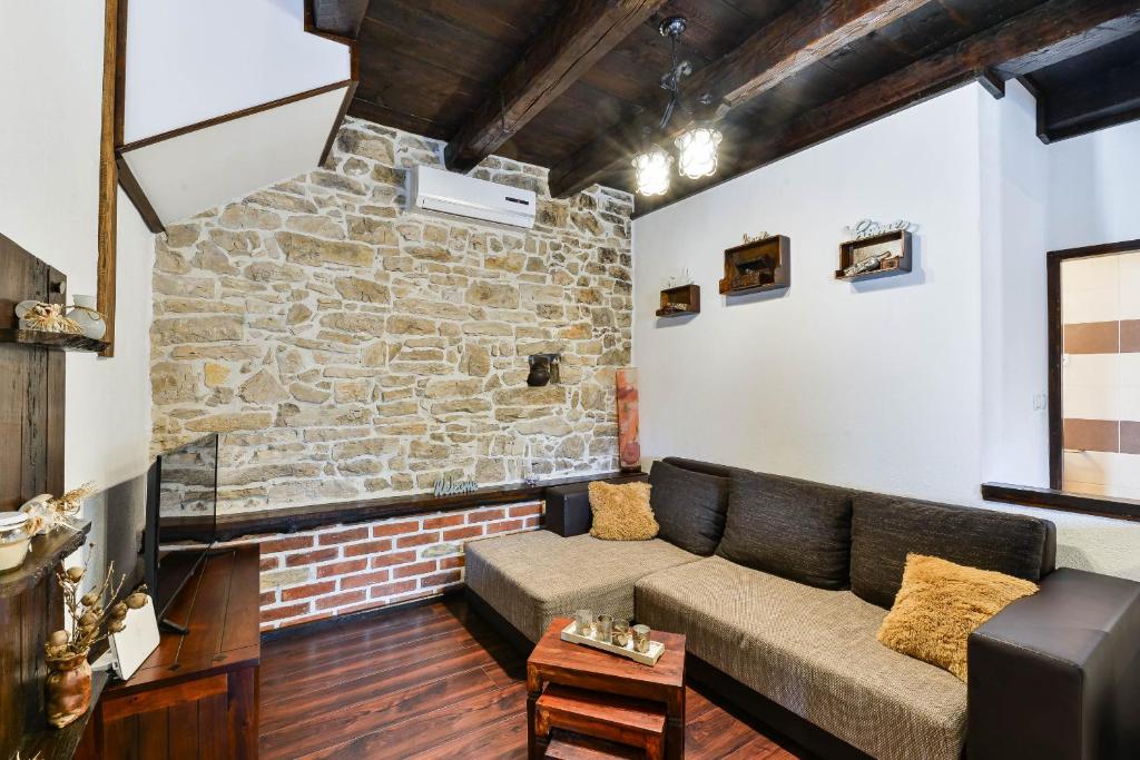 Część wypoczynkowa w obiekcie Stone Villa Mia with pool