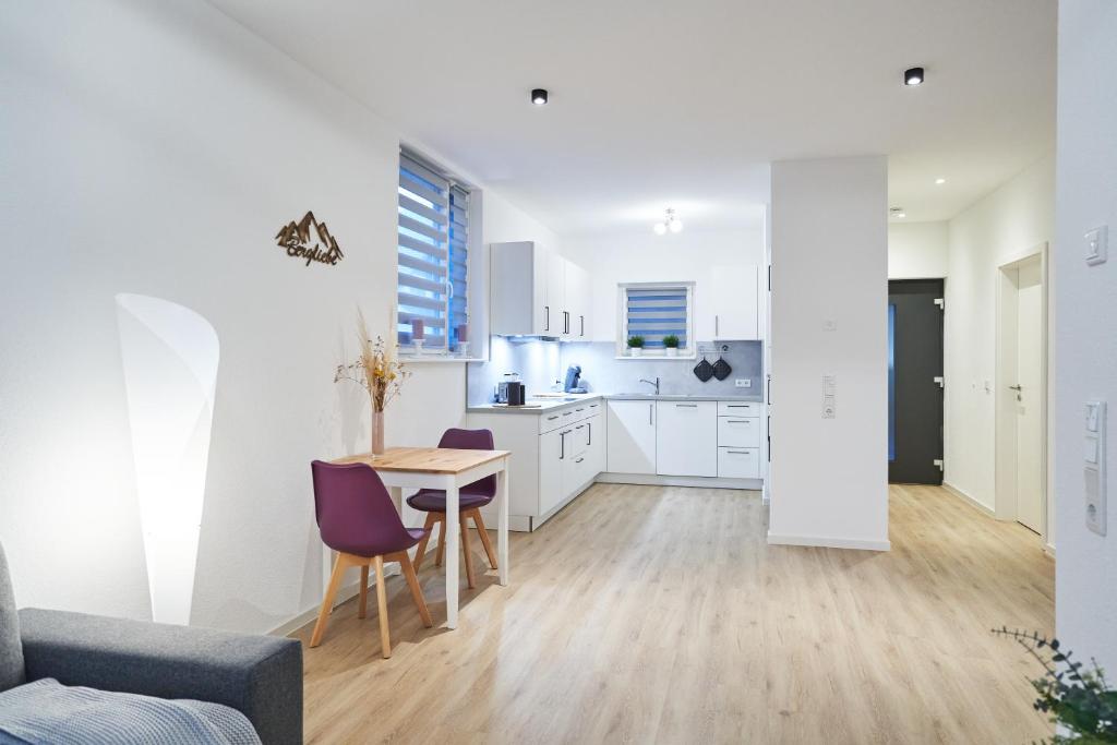 Kuchyň nebo kuchyňský kout v ubytování ApartWehr Business&Ferien Apartment Lila