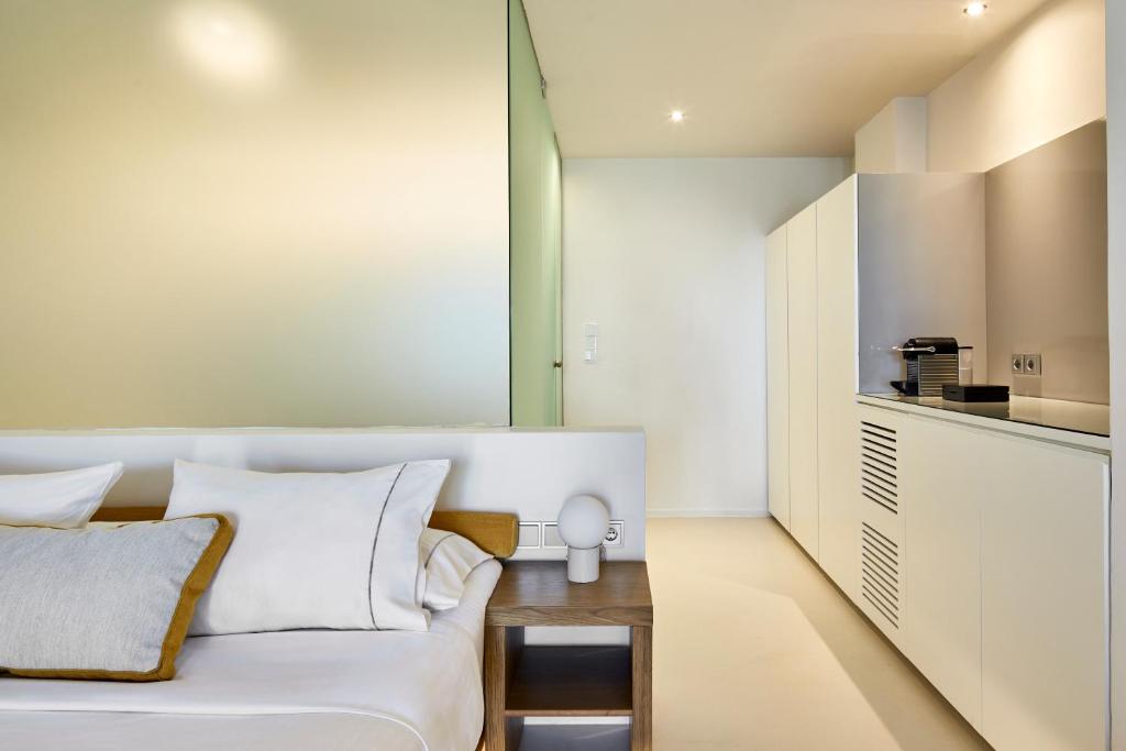 Alti Santorini Suites - Caldera View - 10