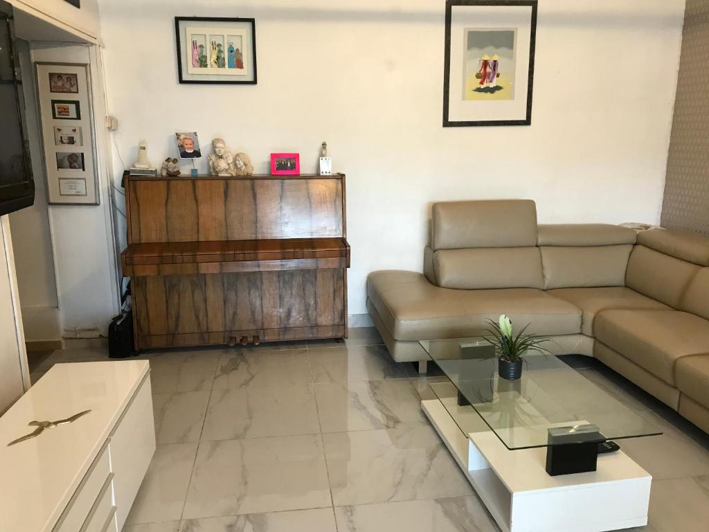 Posedenie v ubytovaní Maison, 2chambres, gde terrasse, prox SNCF, friche et Vieux Port