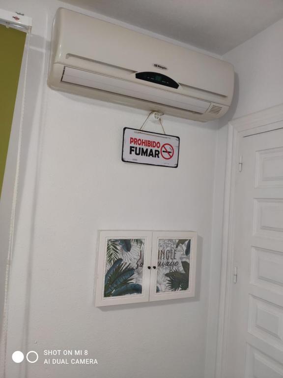 Certyfikat, podpis lub inny dokument wystawiony w obiekcie Apartamento jardines tropicales dos piscinas vera playa las marinas urbanización vera coast