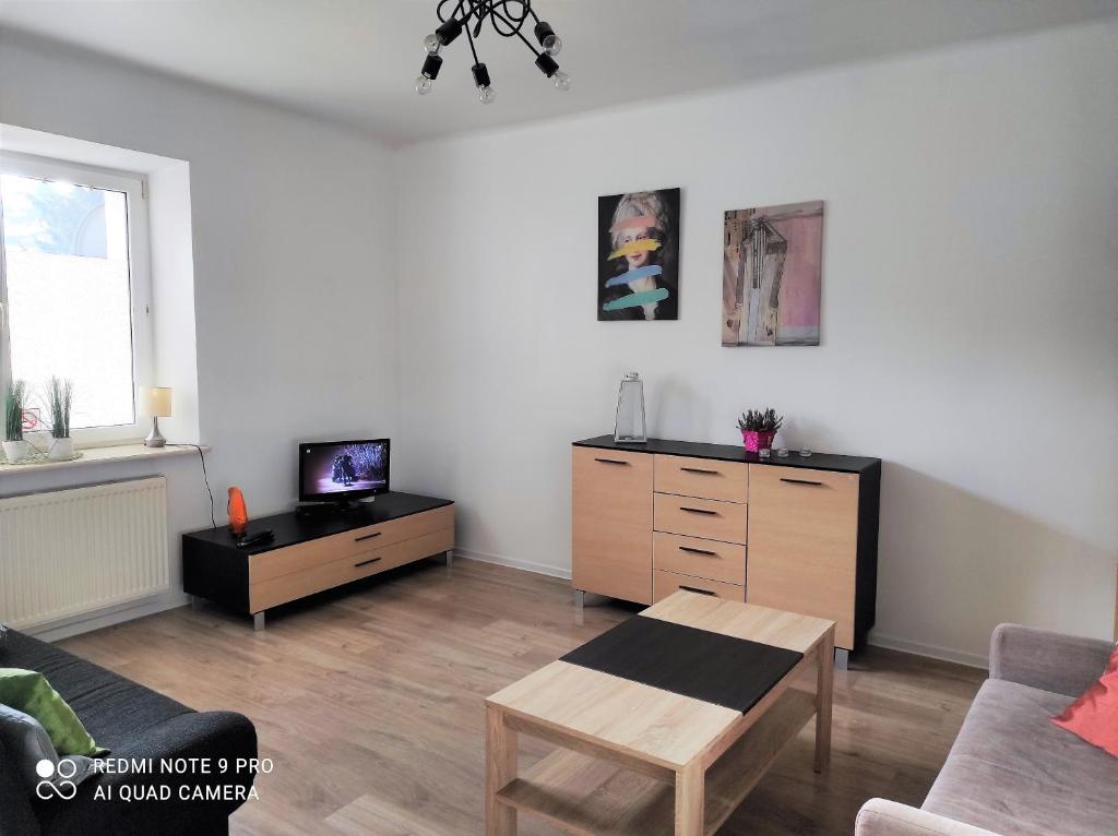 Studio Skarżyko Kamienna - Housity