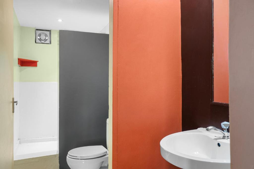 Gallery image of this property