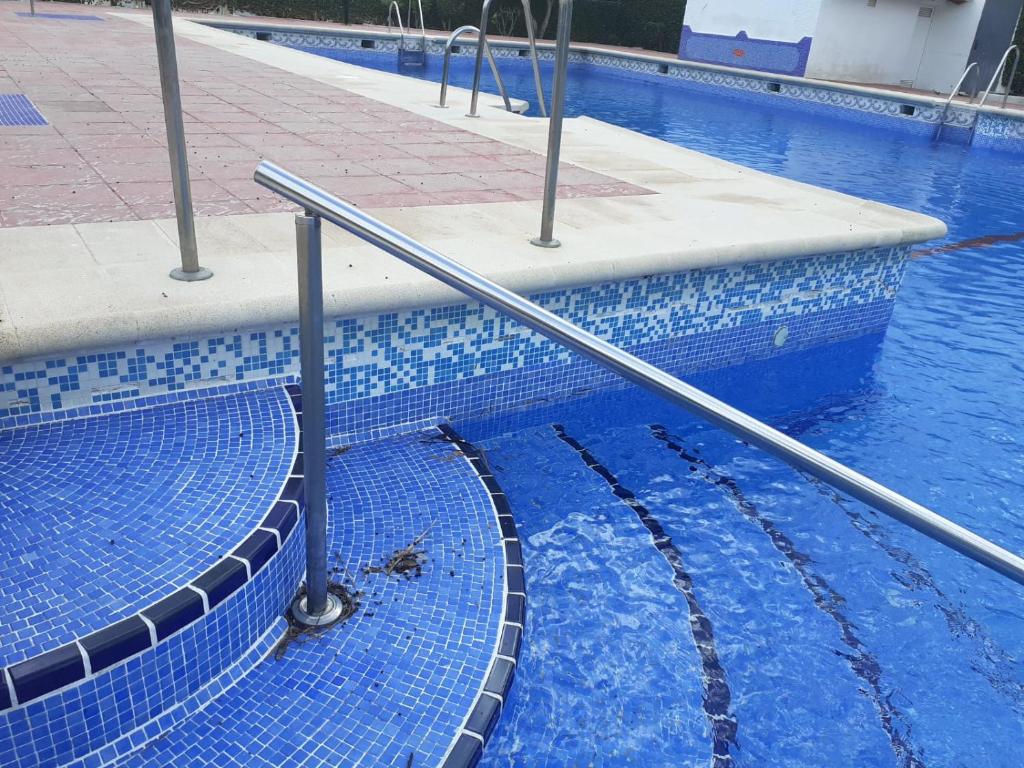 Basen w obiekcie Apartamento jardines tropicales dos piscinas vera playa las marinas urbanización vera coast lub w pobliżu