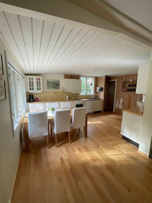 Ljunghusen Holiday Inn Cottage - Huis Met Vier Slaapkamers