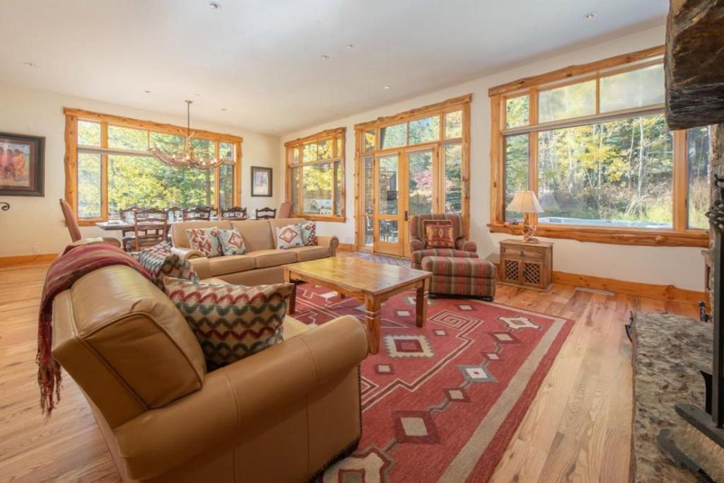 JHRL Granite Ridge Lodge 6, slopeside lodging with private hot tub