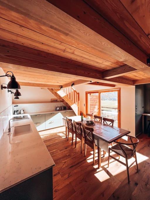 Fotografia z galérie ubytovania La Cabane, Superbe Duplex à 5 min des pistes v destinácii Le Monêtier-les-Bains