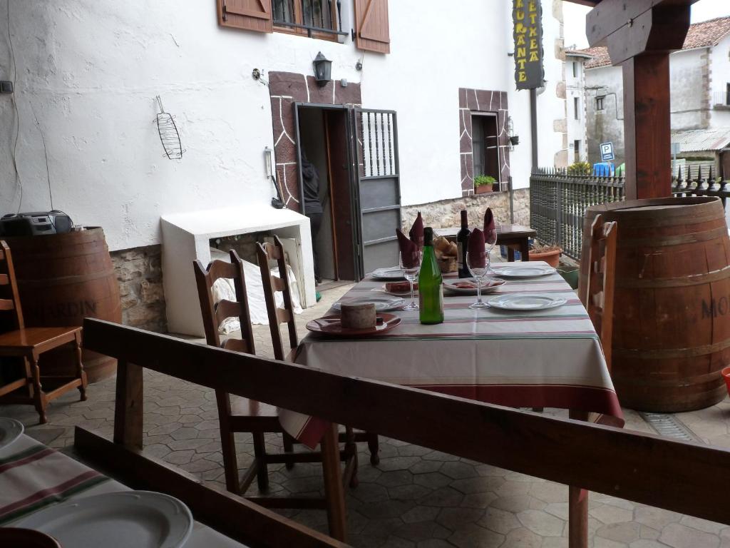Restaurace v ubytování Matxitxulo Family Rooms
