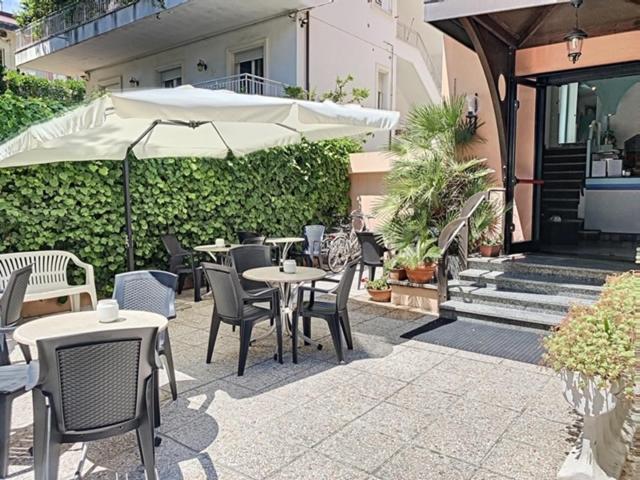 Patio nebo venkovní prostory v ubytování Hotel Iride Suite & Breakfast- ideale per famiglie e coppie