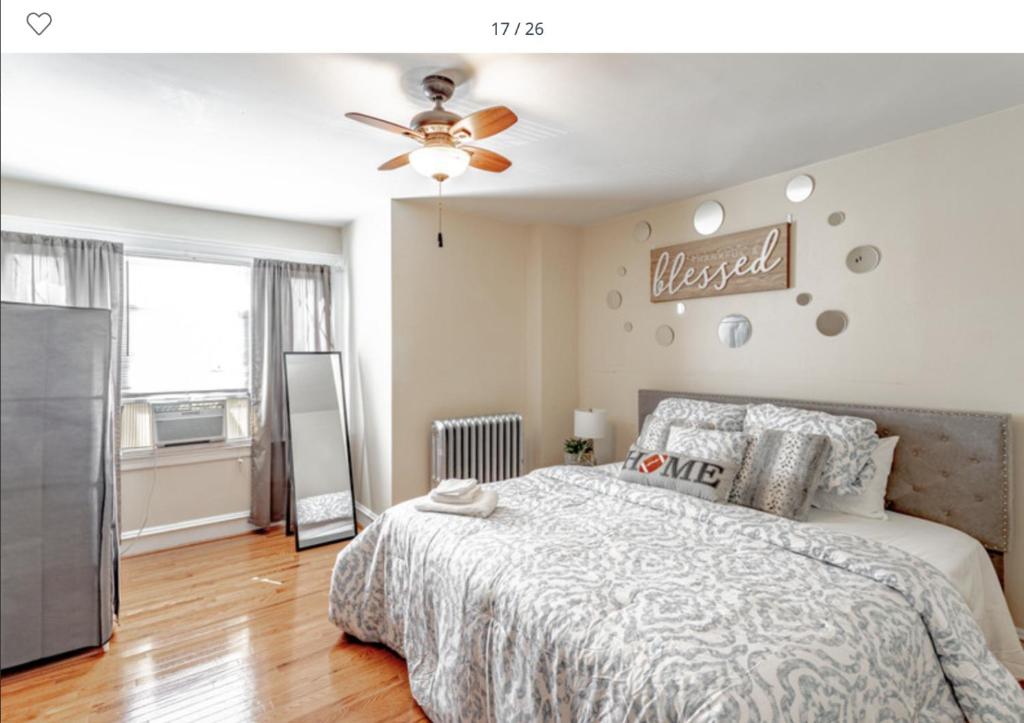 Private Master Bedroom for Rent W/ King Size Bed