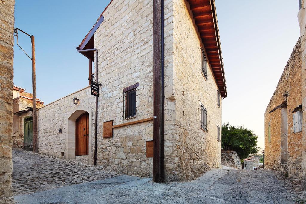 Fotografie z fotogalerie ubytování KANTARA HOUSE - A Rural Retreat of Comfort & Class! v destinaci Arsos