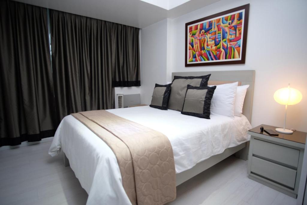 Cozy One Bedroom in Azure St. Tropez Free Parking, Manila (updated