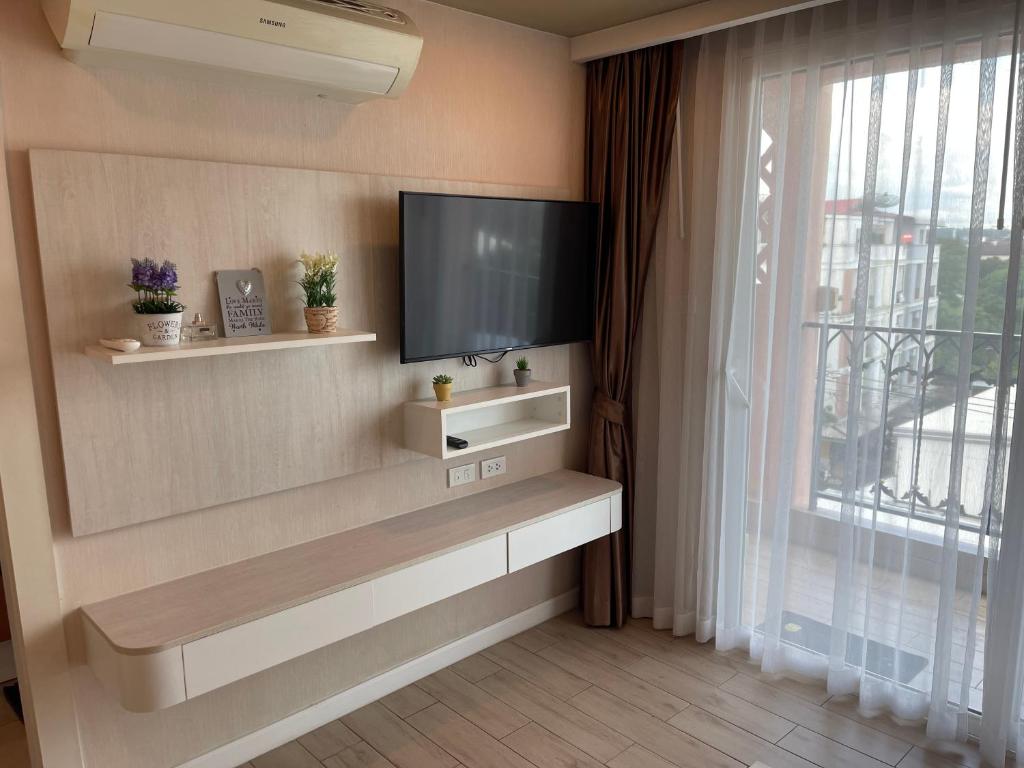 Seven Seas Condo Resort - One-Bedroom Apartment