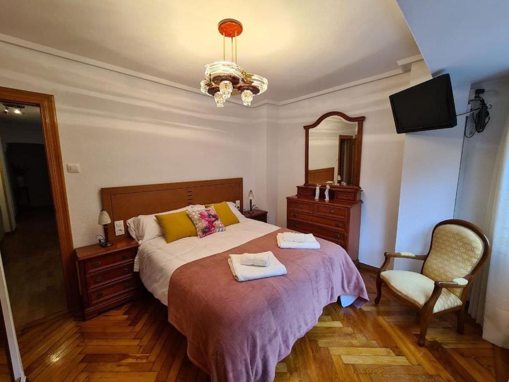 Galeriebild der Unterkunft 112A - A pocos metros de la playa. 3 Dormitorios in Gijón