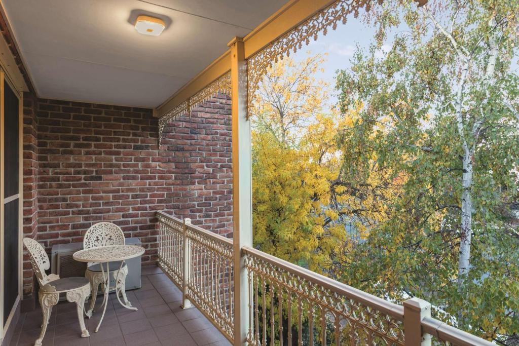 Adina Serviced Apartments Canberra Kingston - Resim 19