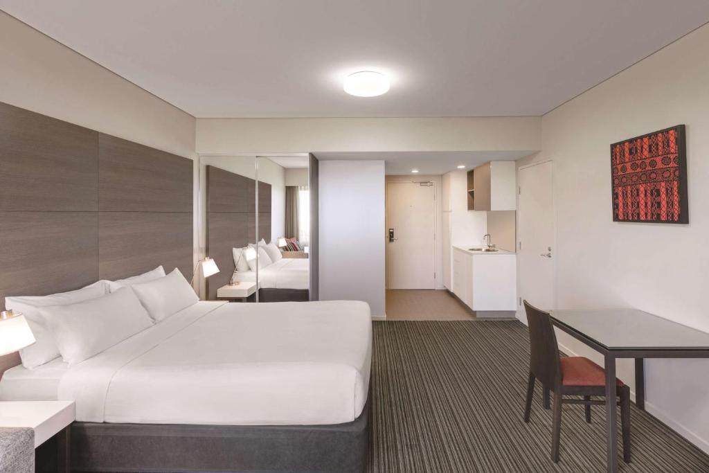 Kuchyň nebo kuchyňský kout v ubytování Adina Apartment Hotel Darwin Waterfront