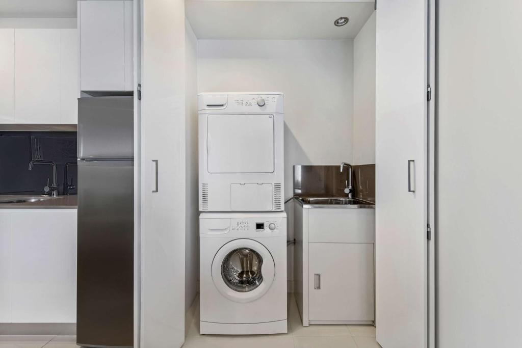 Adina Serviced Apartments Canberra Dickson - Resim 19