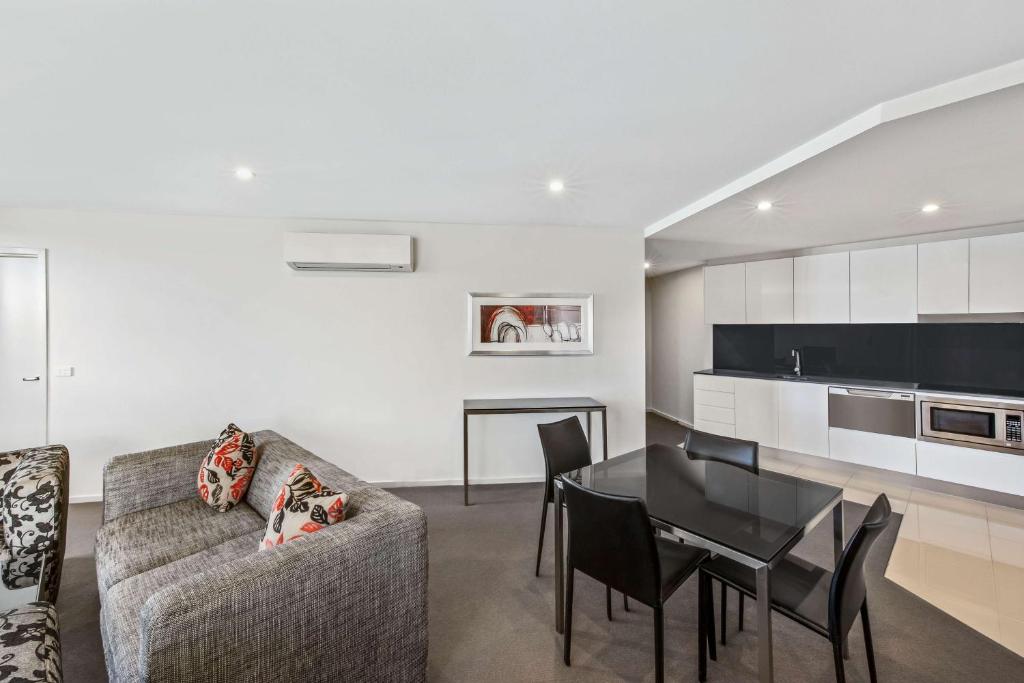 Adina Serviced Apartments Canberra Dickson - Resim 26