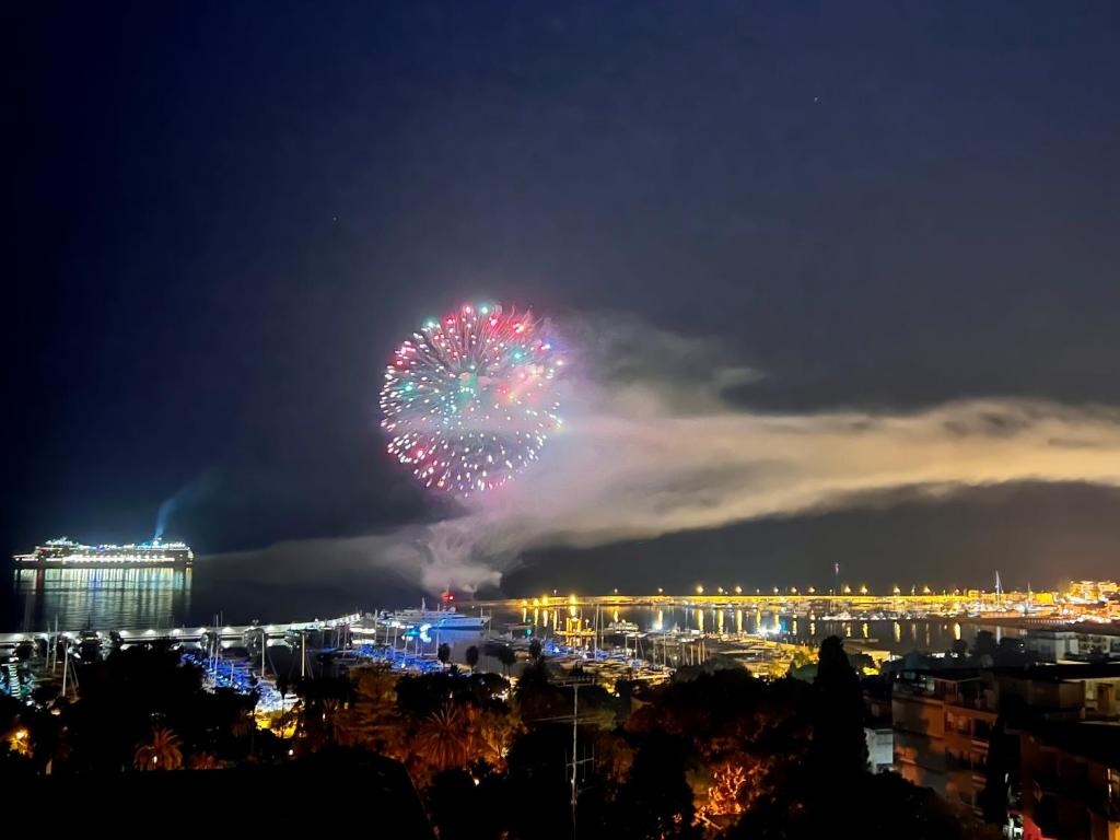Zdjęcie z galerii obiektu Special Home VISTA MARE e Parcheggio privato w San Remo