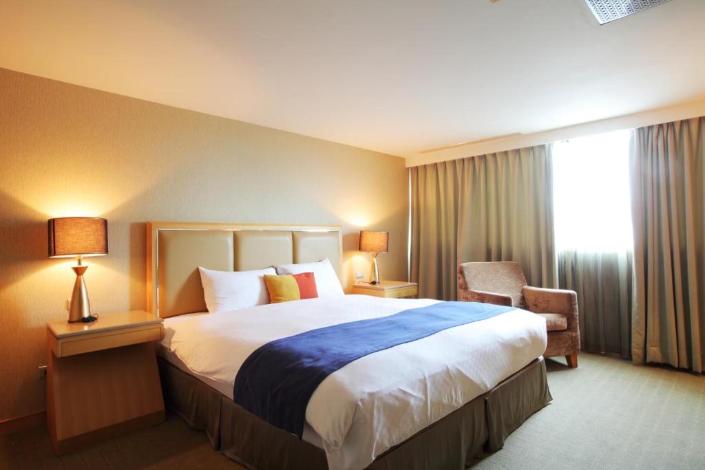 Jin Hua Hotel - Premium Double Room (без парковки)