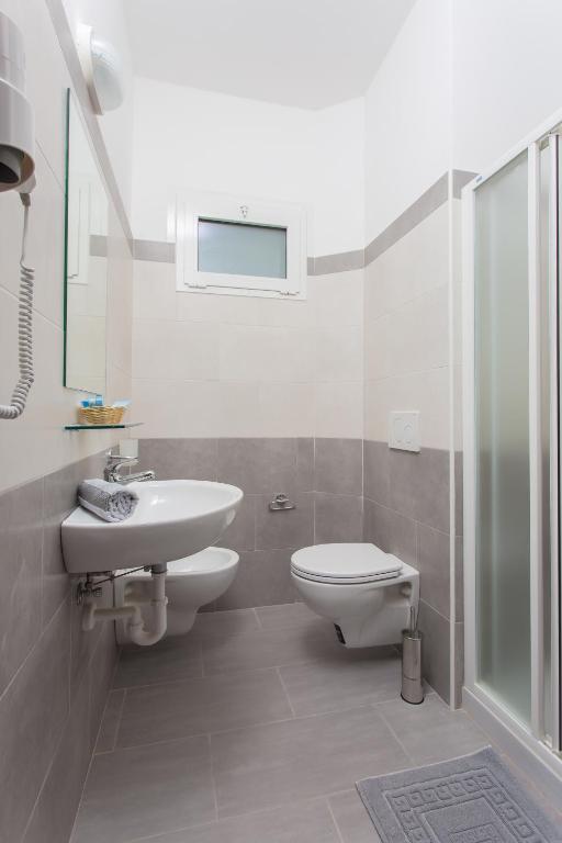 Koupelna v ubytování Hotel Platinum