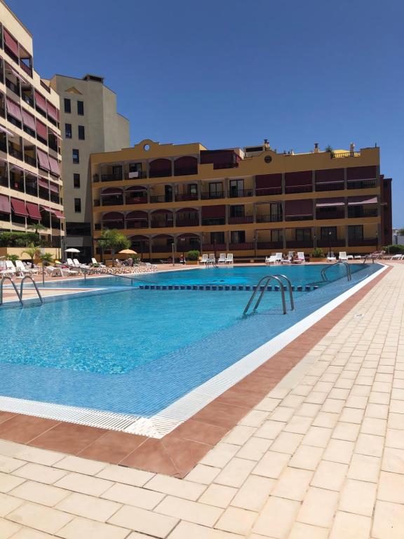 Olivia SunSet Blanco, Puerto de Santiago – Updated 2023 Prices