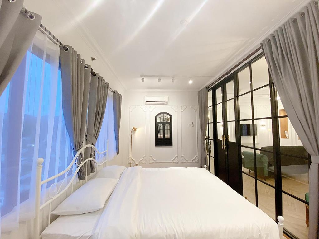 youre at - Grand Setiabudhi Apartment - Three-Bedroom Apartment