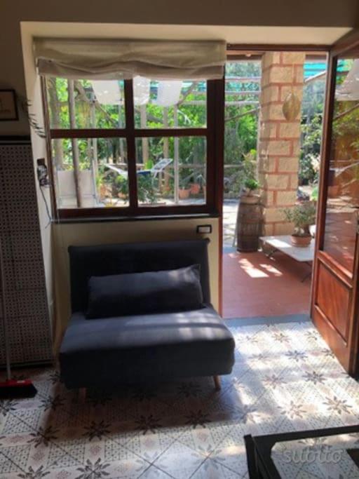A seating area at Residenza Li Cardilli