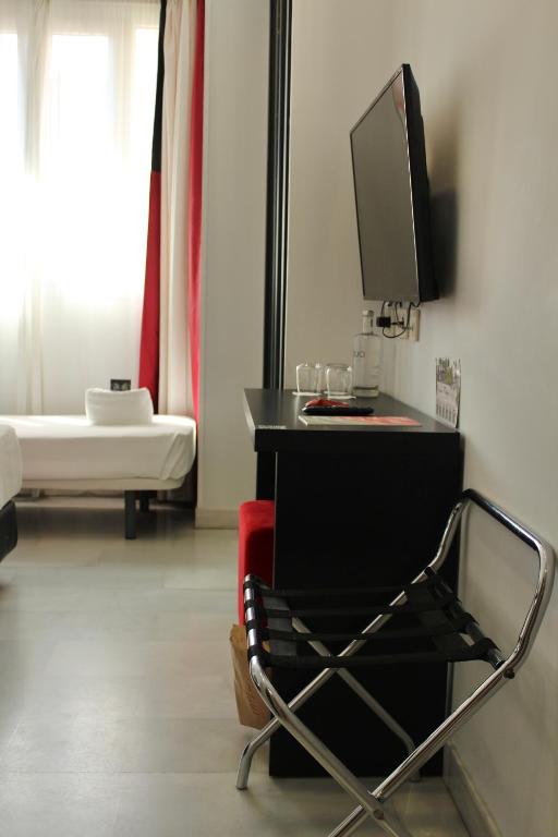 Hotel Del Pintor - Resim 14