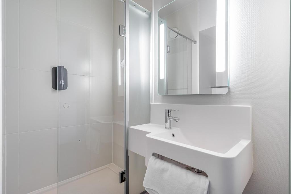 B&B HOTEL Marseille Euromed - Chambre Quadruple
