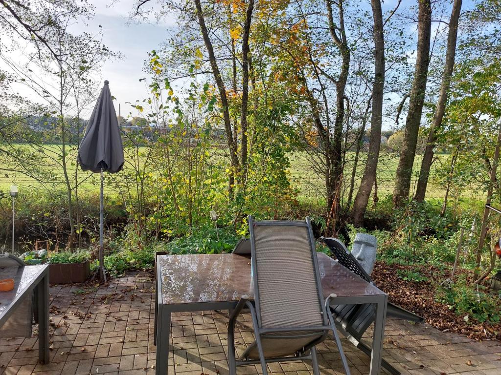 Zahrada ubytování Schöne Wohnung direkt am Bach