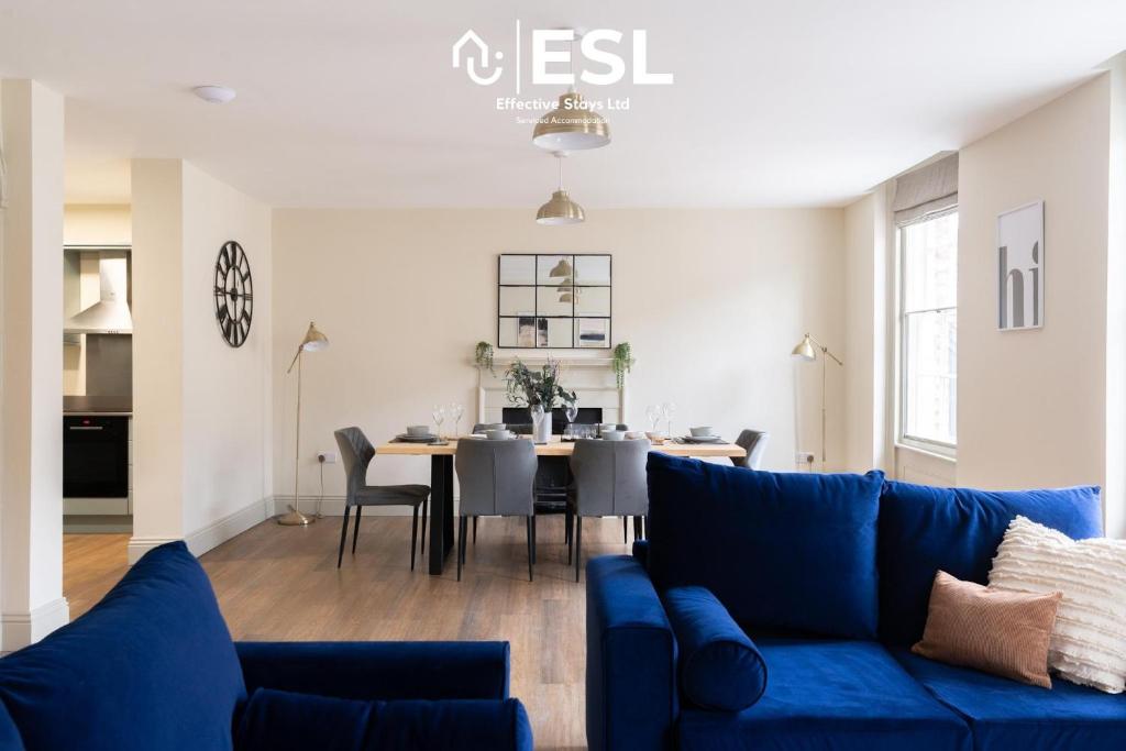 Shrewsbury Square 2 Bedroom Second Floor Apartment Perfect Central