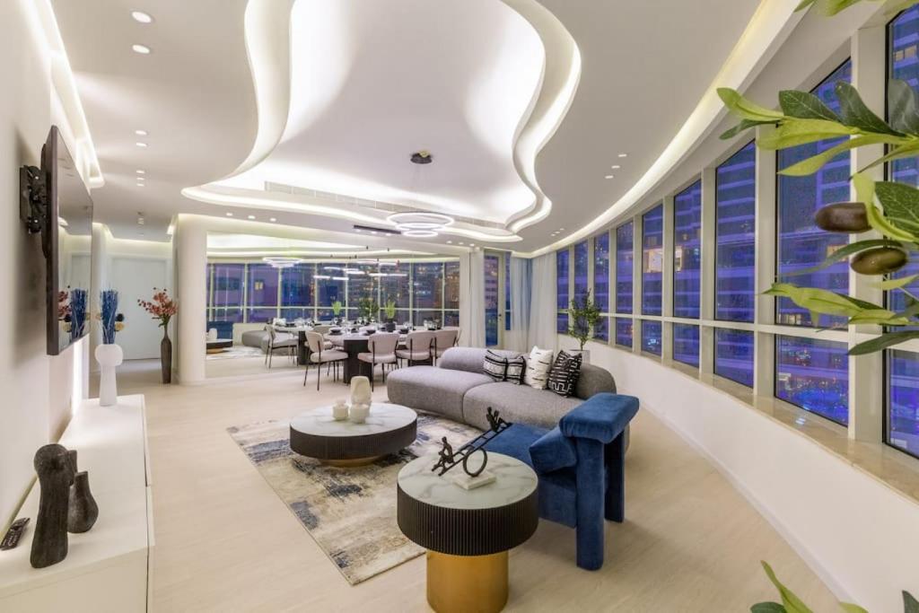 Horizon Tower – Vacationer