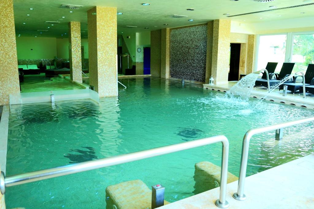 Bazén v ubytování Hotiday Room Collection - Fiuggi nebo v jeho okolí
