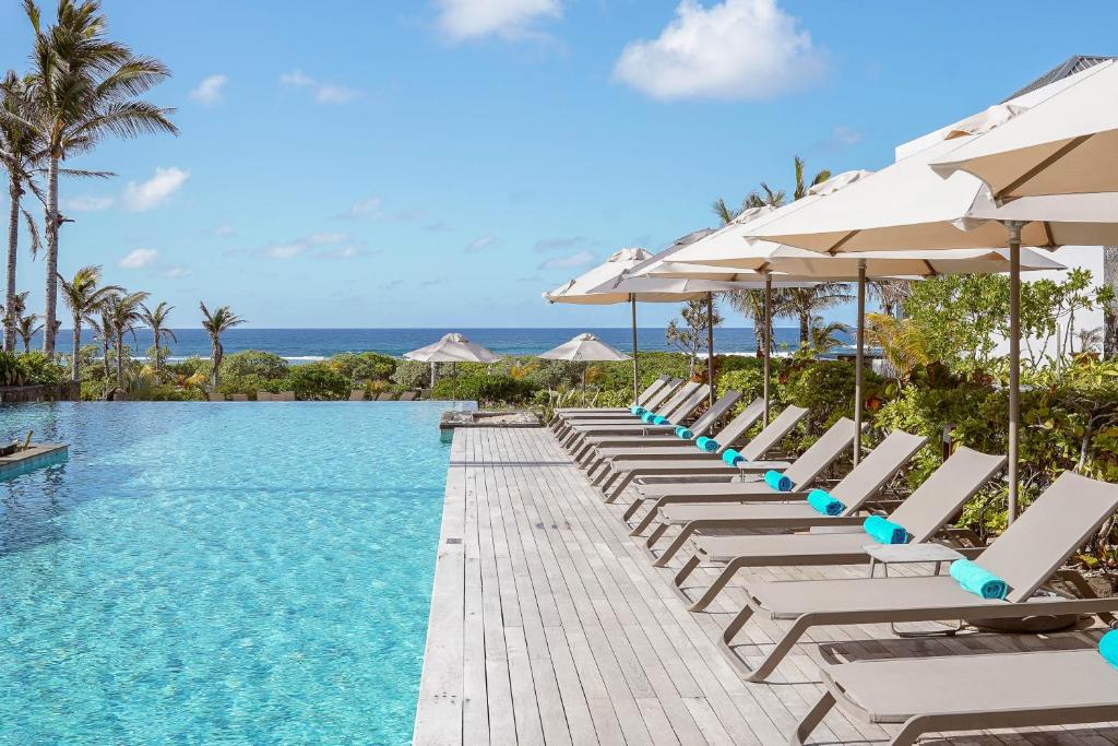 Bazén v ubytování Anantara Iko Mauritius Resort & Villas nebo v jeho okolí