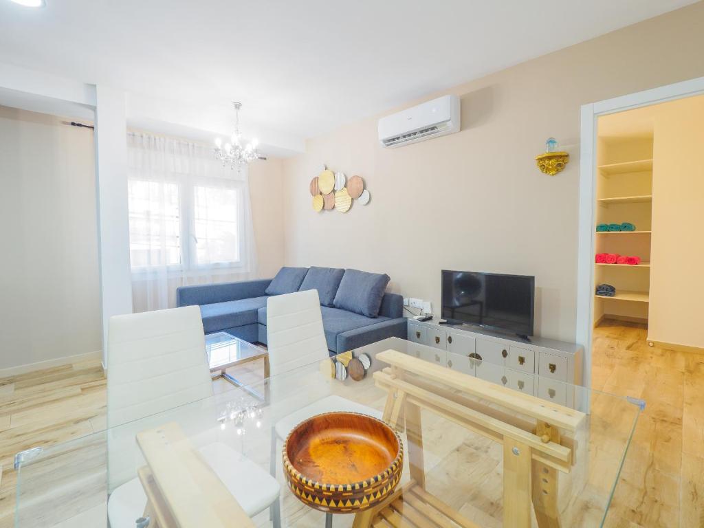 Posezení v ubytování El Montecillo complex beach and city 1A ApartamentosMalagaManagement
