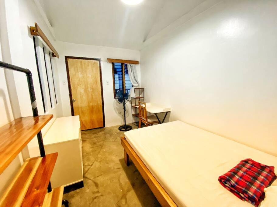 Full House 4BR, 4Bath with AC and Cliff Views and Free Motorbike