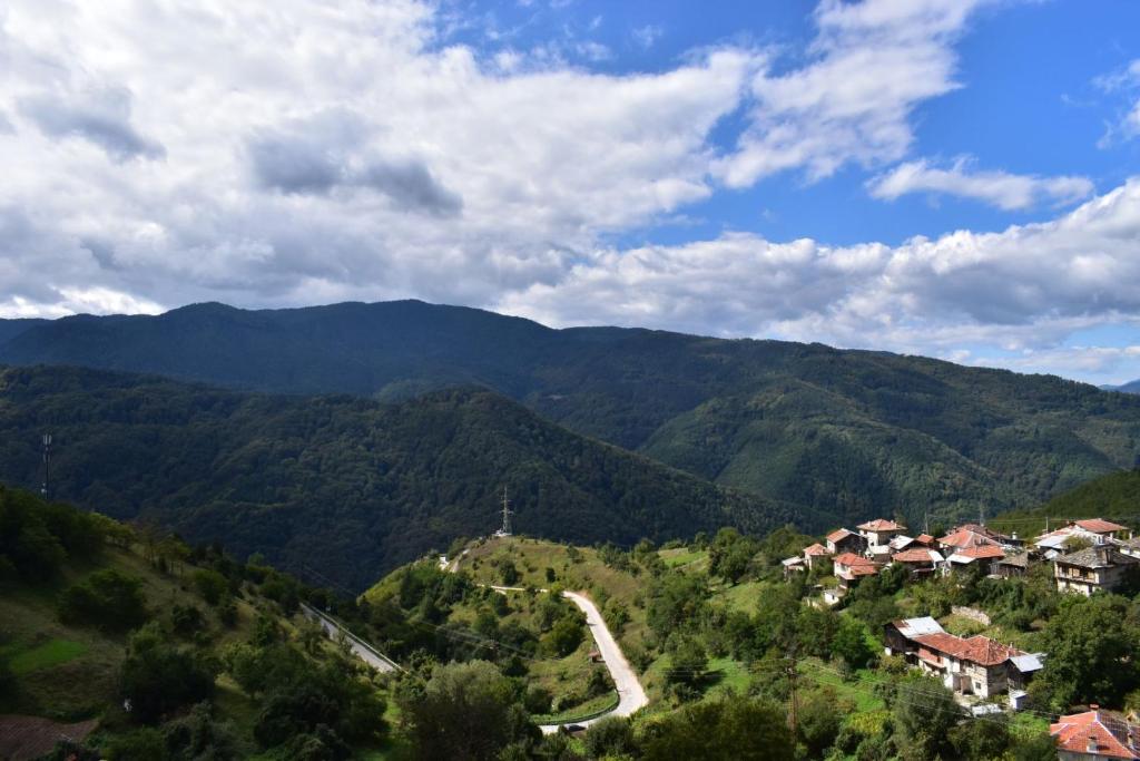 Fotografie z fotogalerie ubytování Къща за гости "При Николови" v destinaci Beden