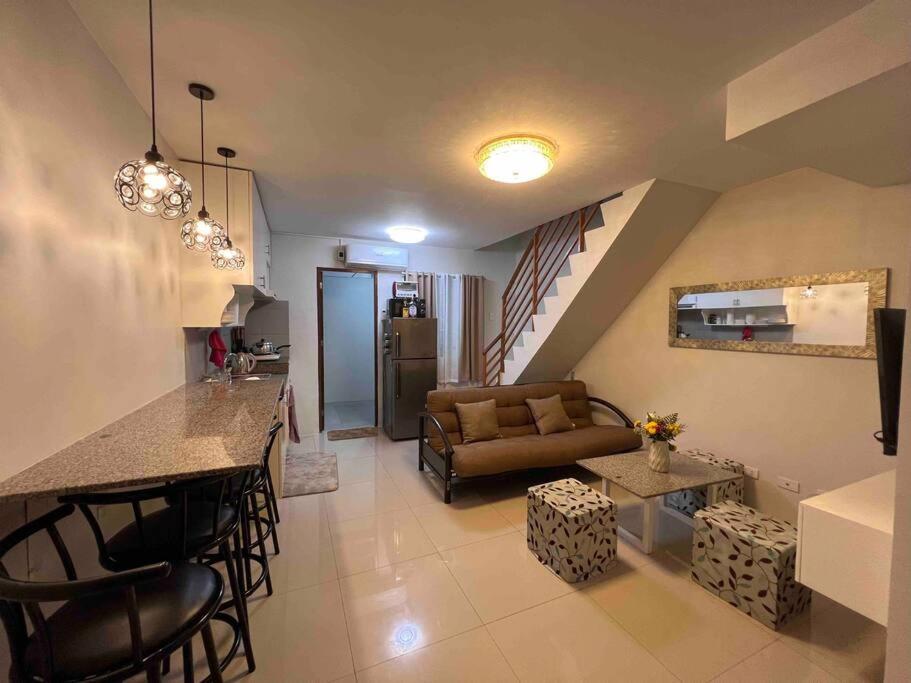 ChaVid town house has two bedrooms - Appartement À Deux Chambres