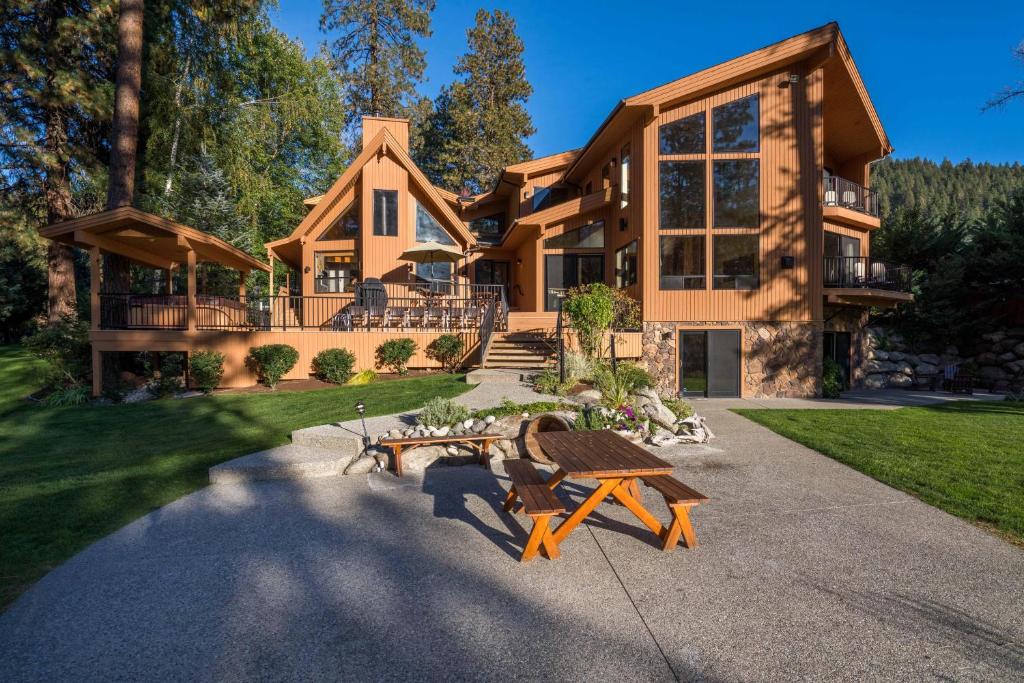 Riverside Lodge, Leavenworth (updated prices 2024)