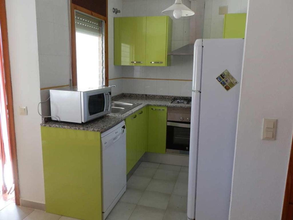 Kuchyňa alebo kuchynka v ubytovaní Casa cerca del mar, wifi gratuito, aire opcional, piscina, mascotas aceptadas, playa para perros - ES-184-6