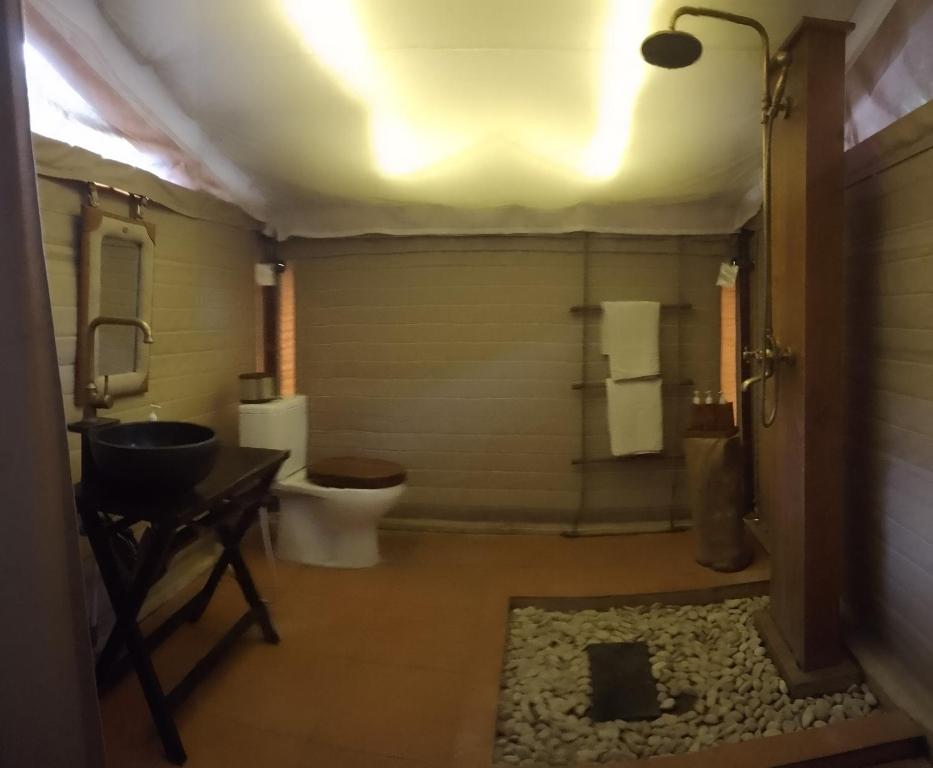 Koupelna v ubytování Jawa Jiwa G-Land Resort
