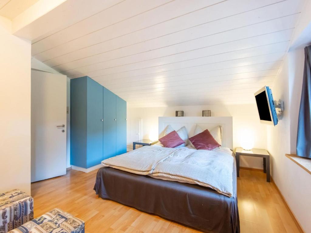 Posteľ alebo postele v izbe v ubytovaní Alluring Apartment in Bichlbach