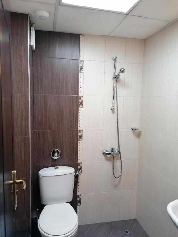 Koupelna v ubytování Petkov Family Hotel